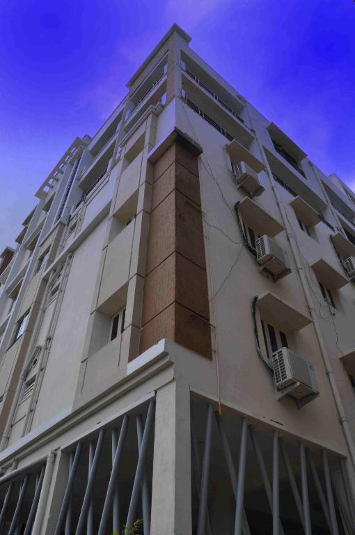 Hotel At Home Suites , Gachibowli, Hyderabad Exterior photo